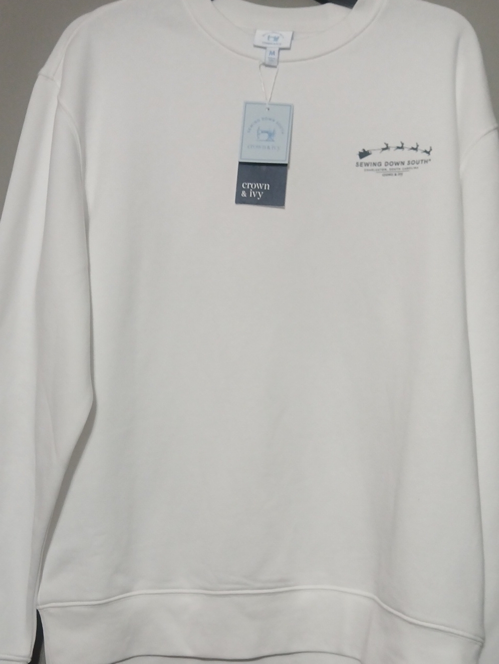 Mens Medium crown & ivy Crewneck  Holiday Sweatshirt